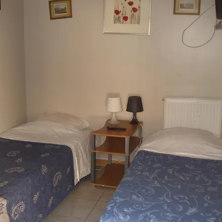 Hotel Le Saint Denis 2*