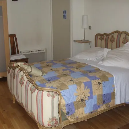 Le Saint Denis Hotel 2*