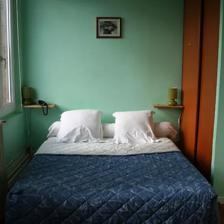 Le Saint Denis Hotel 2*